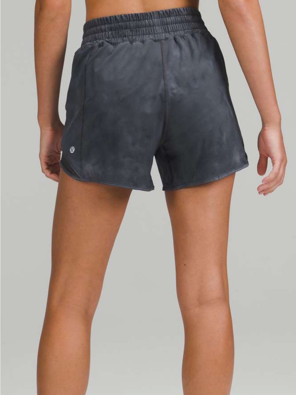 Lululemon Hotty Hot High-Rise Lined Short 4” Size 8